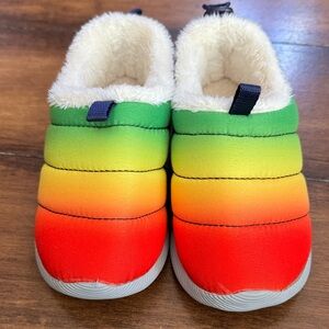 Lands' End Kids Rainbow Sherpa Fleece Ultra Lightweight Slippers 10M